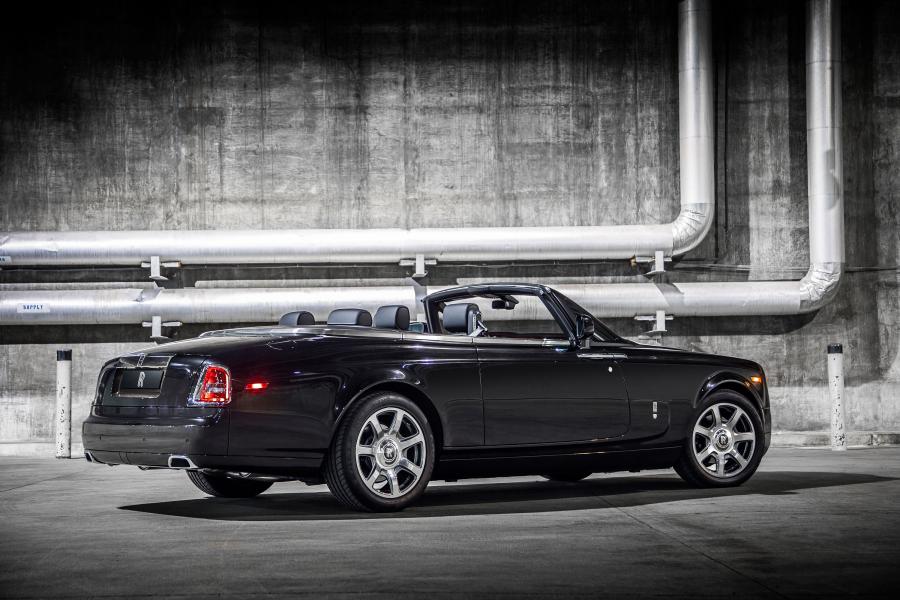  Rolls-Royce Phantom Drophead Coupe Nighthawk 2015 года  (фото 5 из 12)